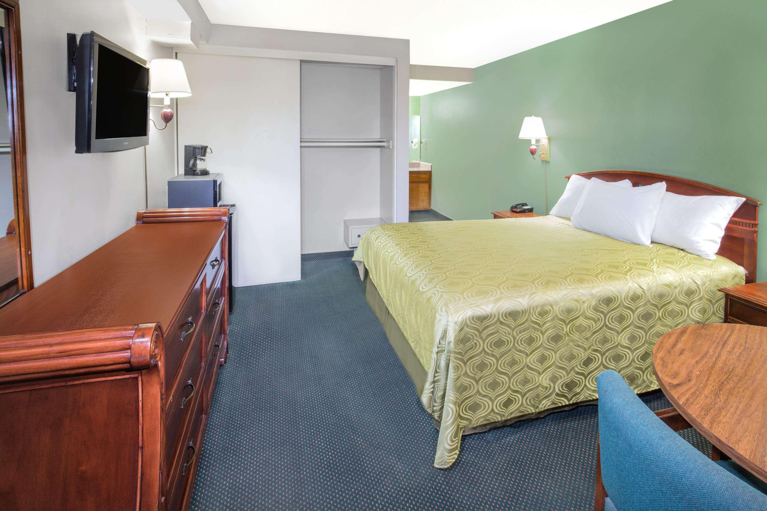 Days Inn By Wyndham Ontario Airport Kültér fotó