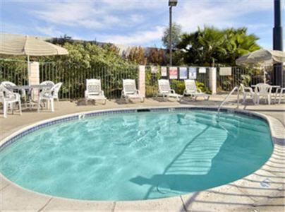 Days Inn By Wyndham Ontario Airport Létesítmények fotó