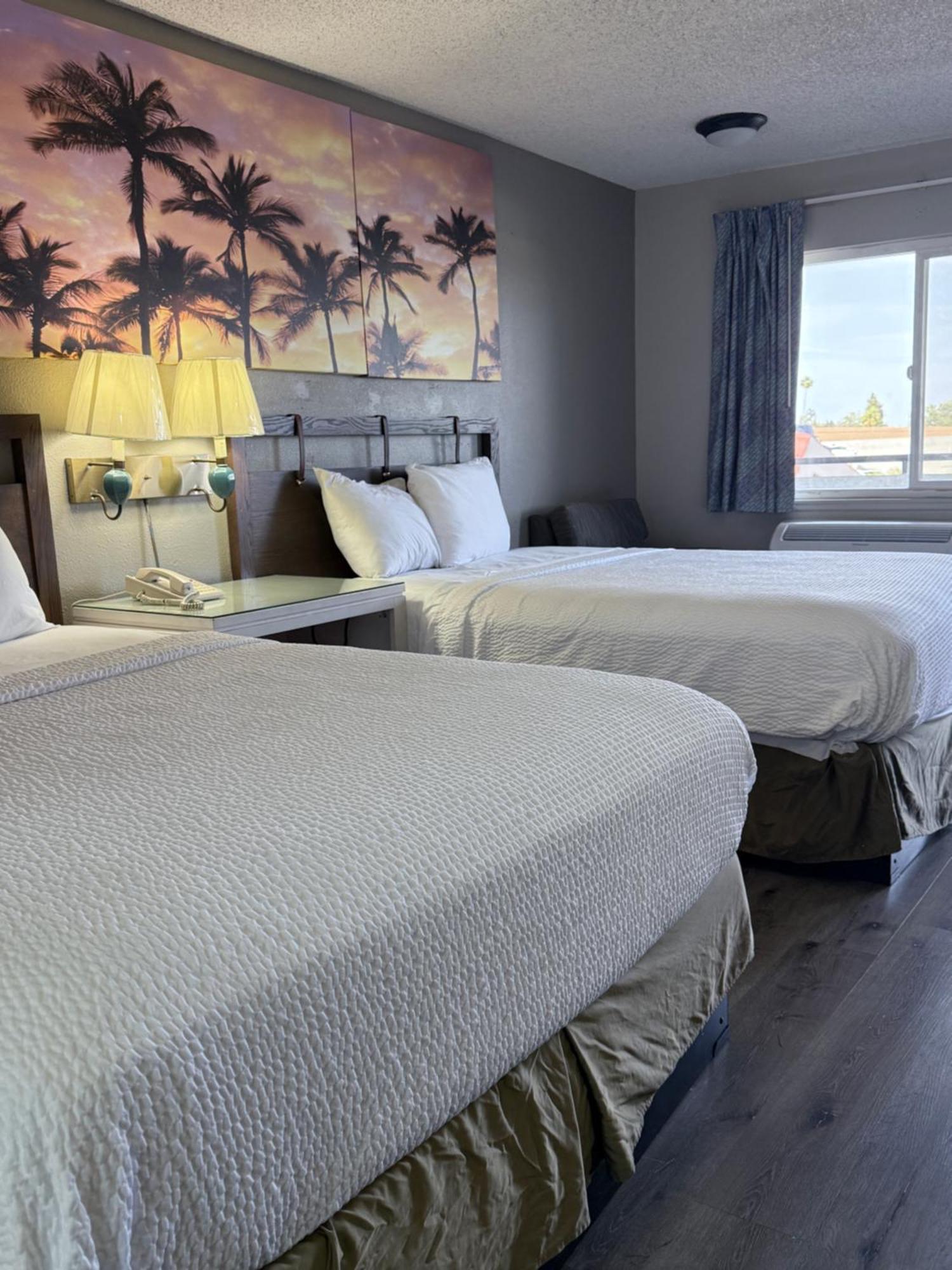 Days Inn By Wyndham Ontario Airport Kültér fotó