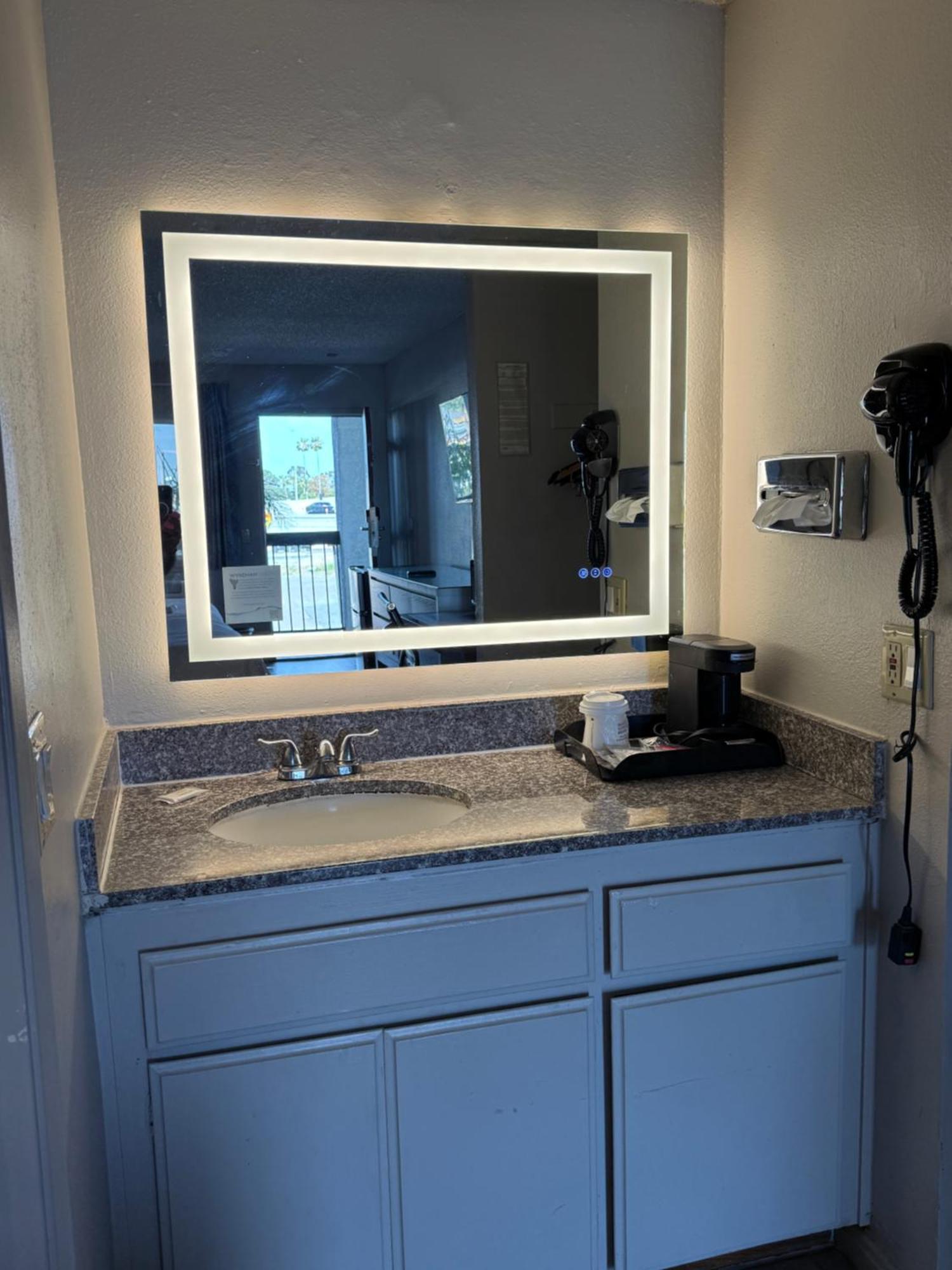 Days Inn By Wyndham Ontario Airport Kültér fotó