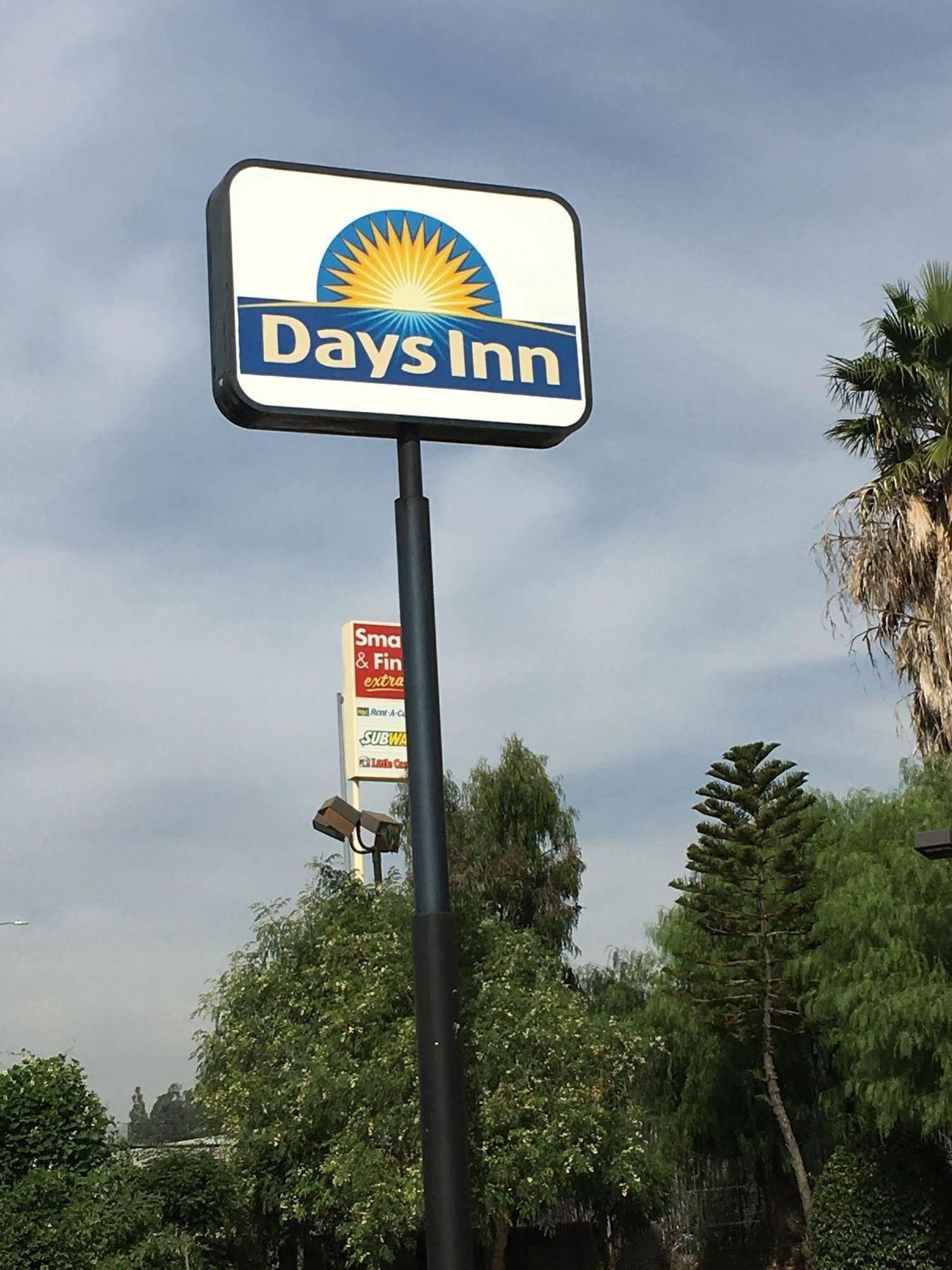 Days Inn By Wyndham Ontario Airport Kültér fotó