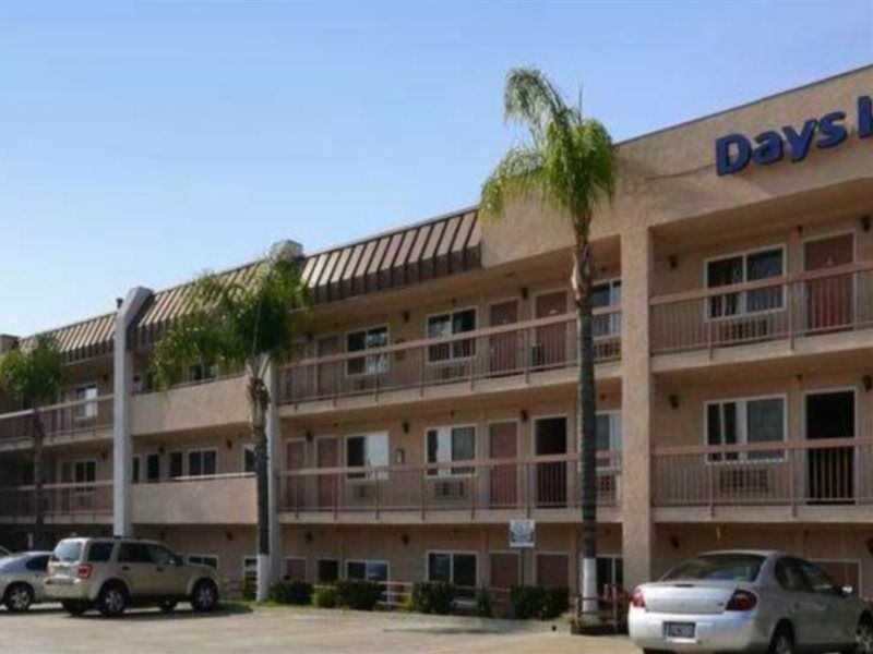 Days Inn By Wyndham Ontario Airport Kültér fotó