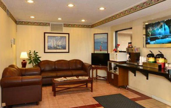 Days Inn By Wyndham Ontario Airport Kültér fotó